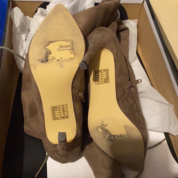 Over the knee Boots - Picture 2 of 2